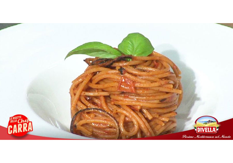 Spaghetti all’assassina | Ricetta dello chef Carra